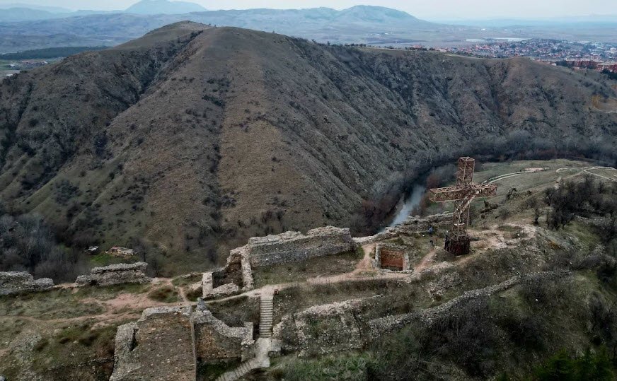 Isar Cross, North Macedonia
